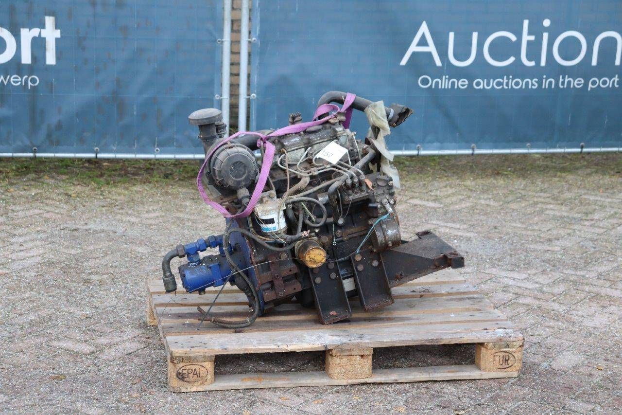 Engine Perkins 403D-15 Diesel