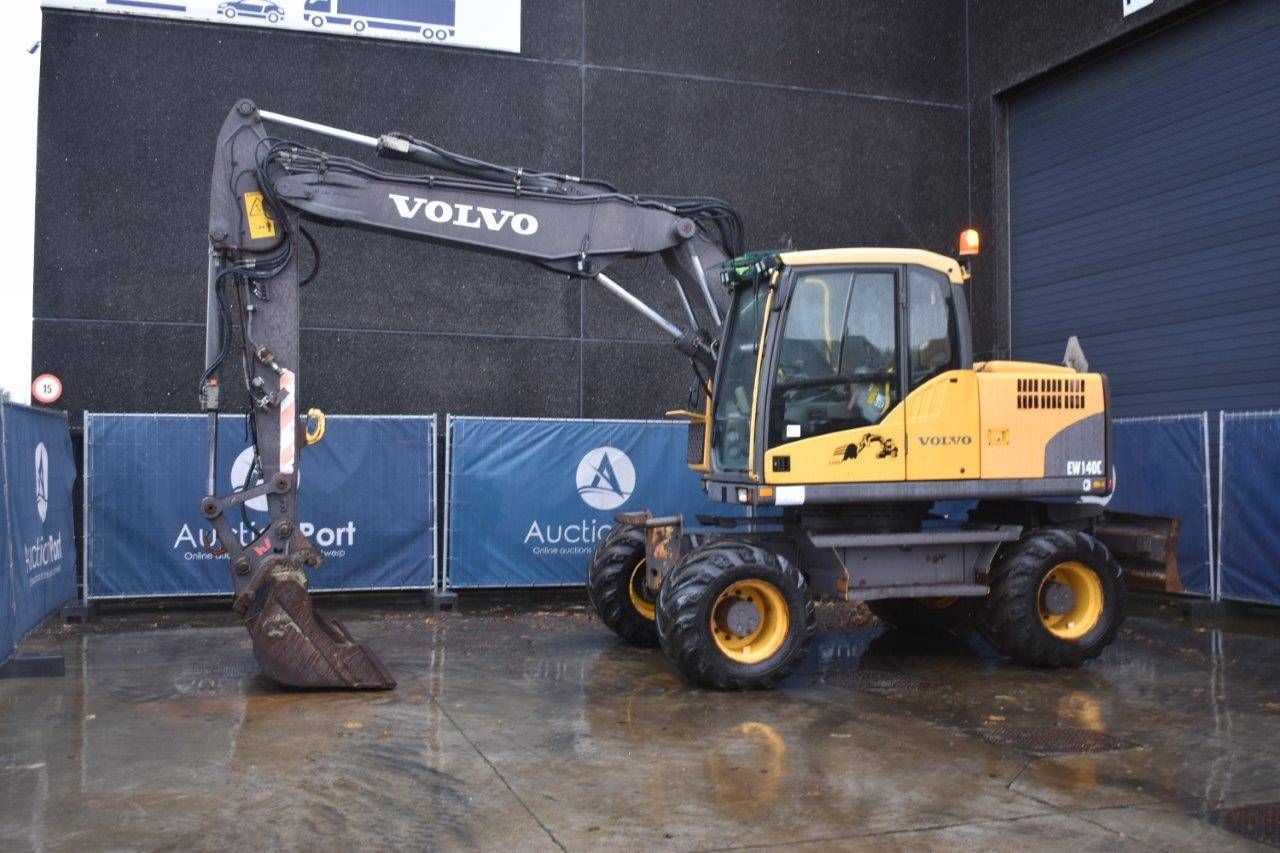 Wheel excavator Volvo EW140C Diesel