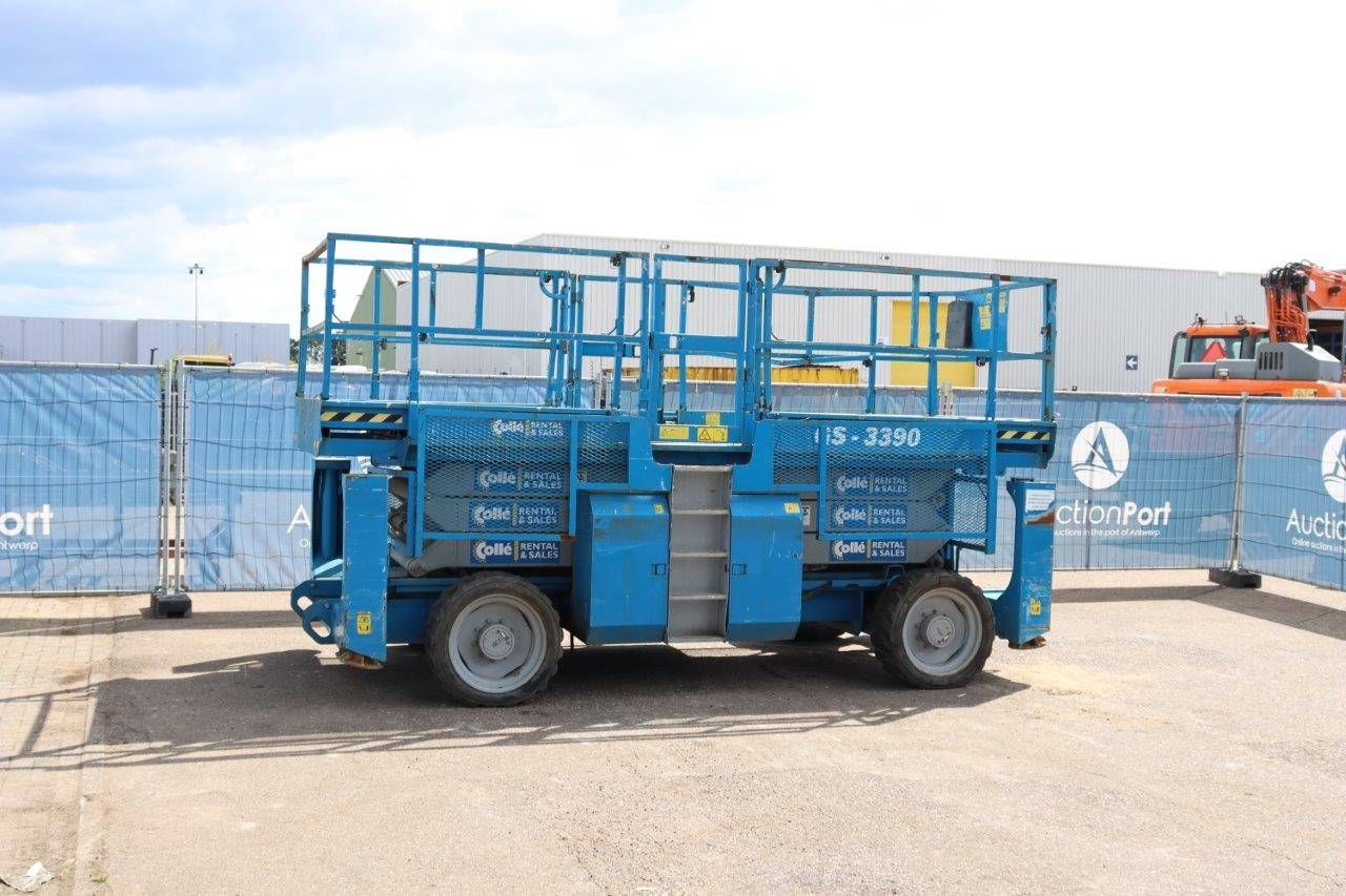 Scissor lift Genie GS3390 Diesel 1878kg 12.06m 2011