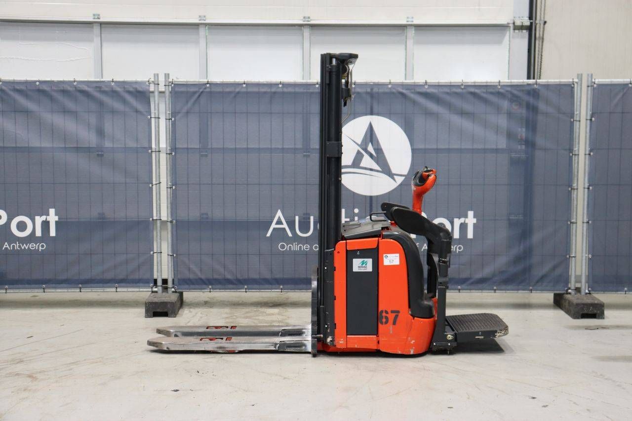 Empilhadeira elétrica Linde L14-AP 1400kg 4,8m 2007