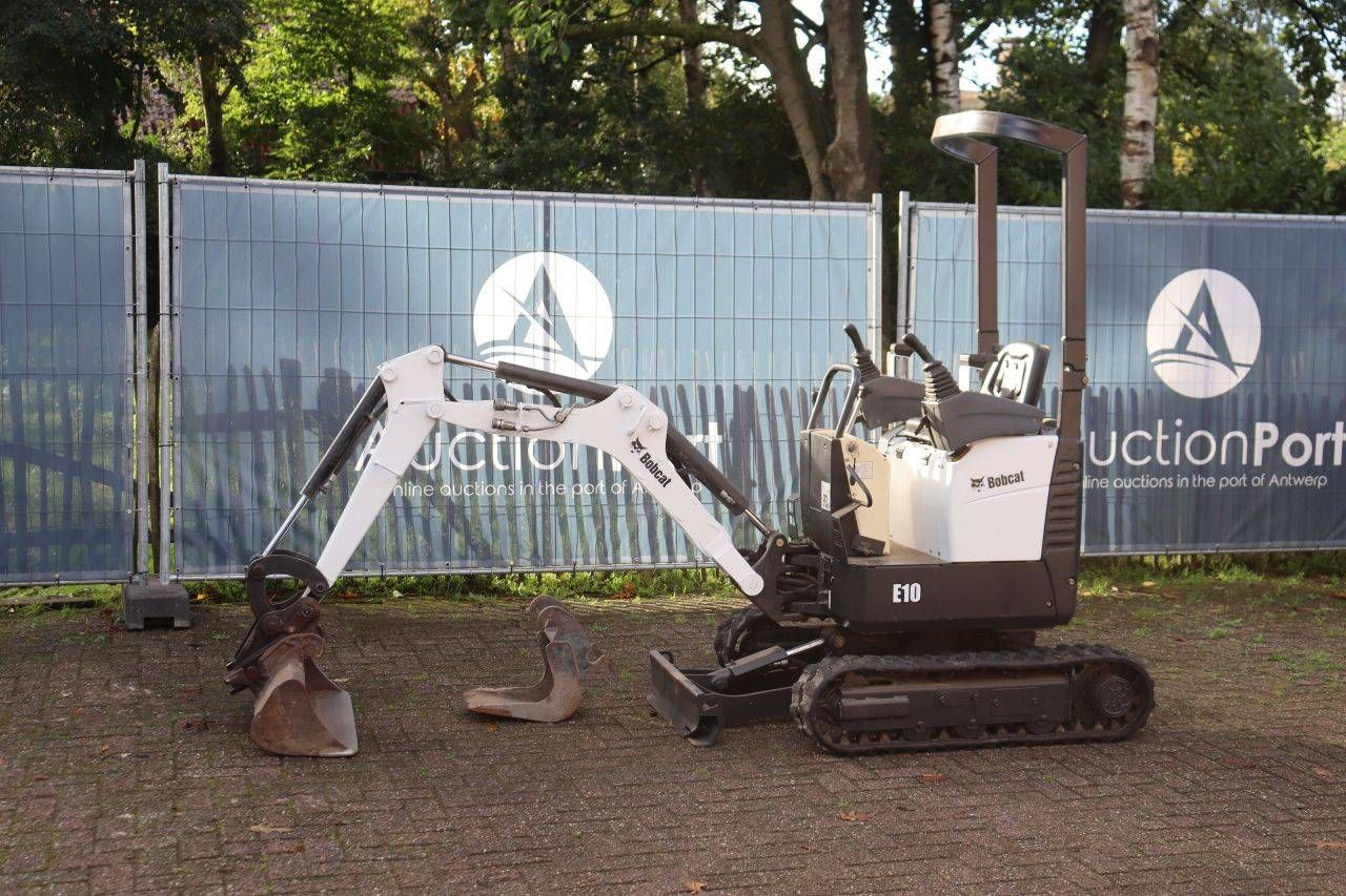 Mini-pelle Bobcat E10 Diesel 7,5 kW 2015
