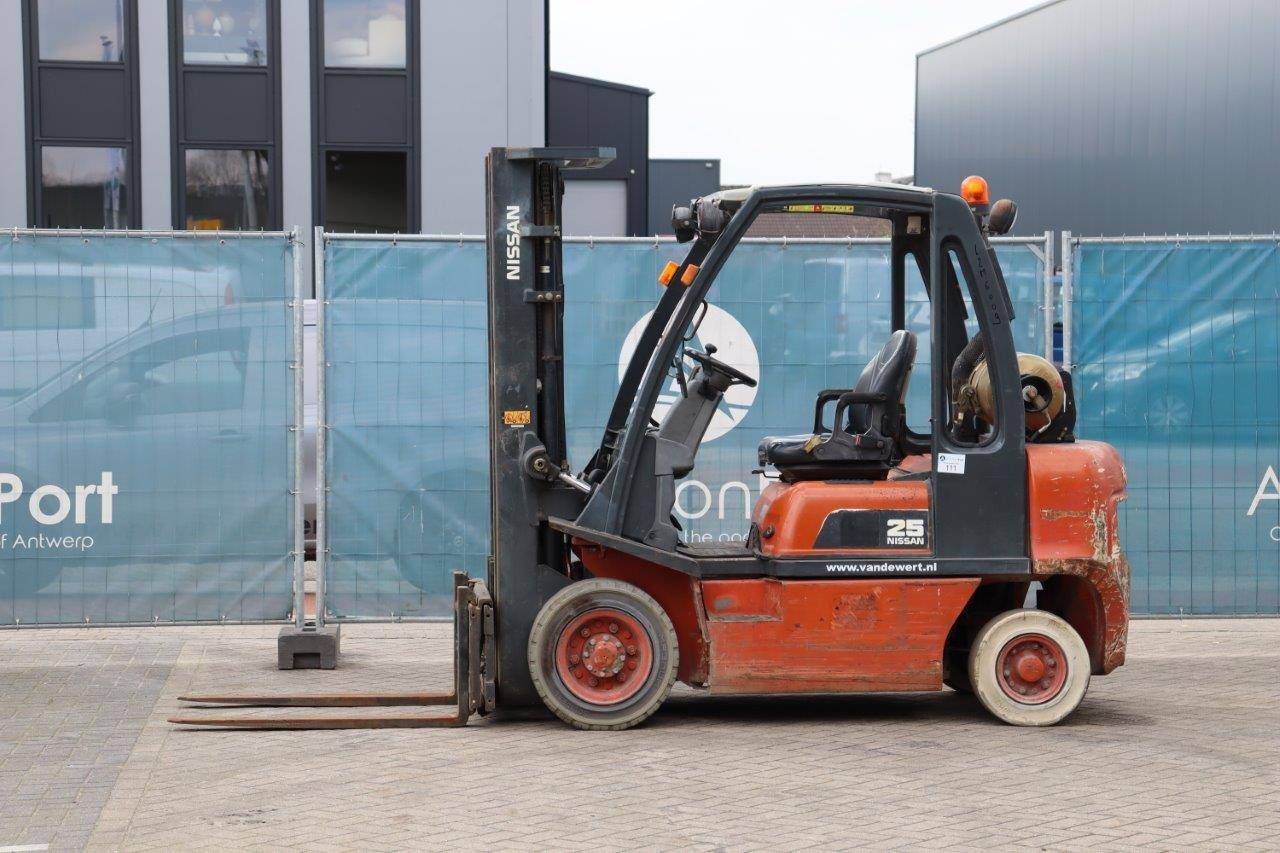 Forklift Nissan UD02A25PQ LPG