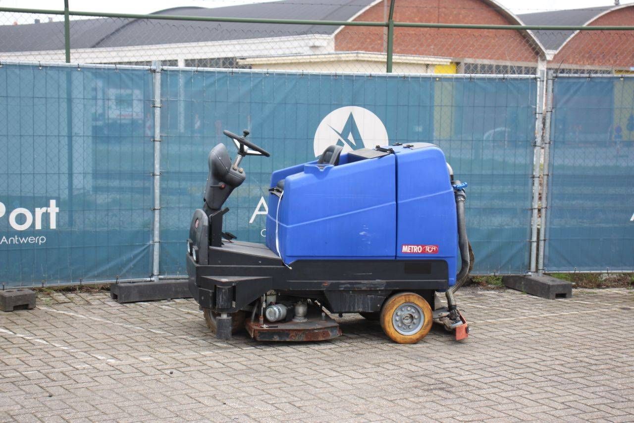 Scrubbing machine RCM Metro 1102 N Electric 2014