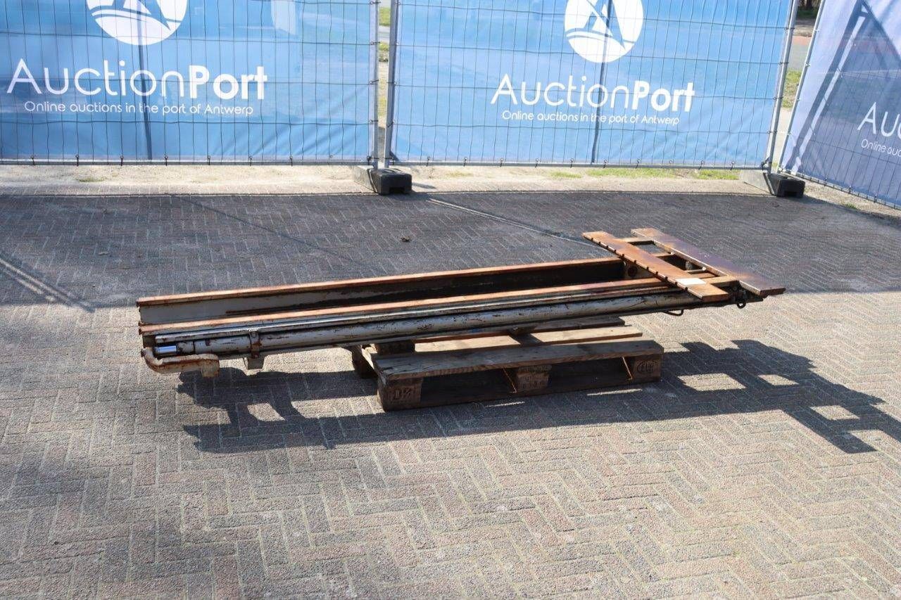 Mast Forklift (Margin)