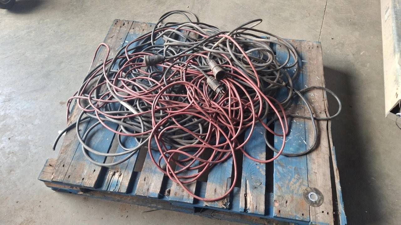 Batch of cables