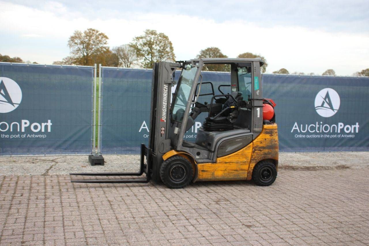 Forklift Jungheinrich TFG 320s LPG 2000kg 4.4m 2018