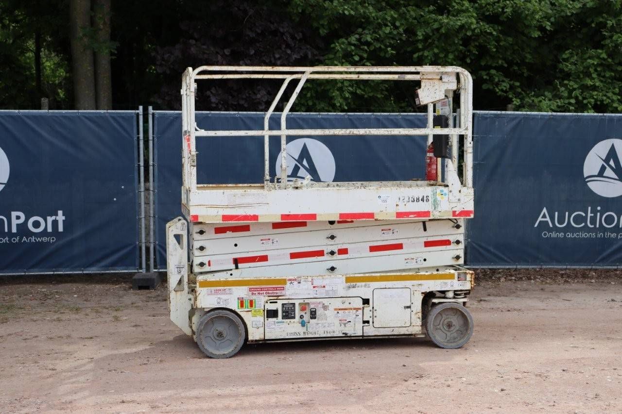 Scissor Lift Genie GS2646 Electric 9.92m 2014
