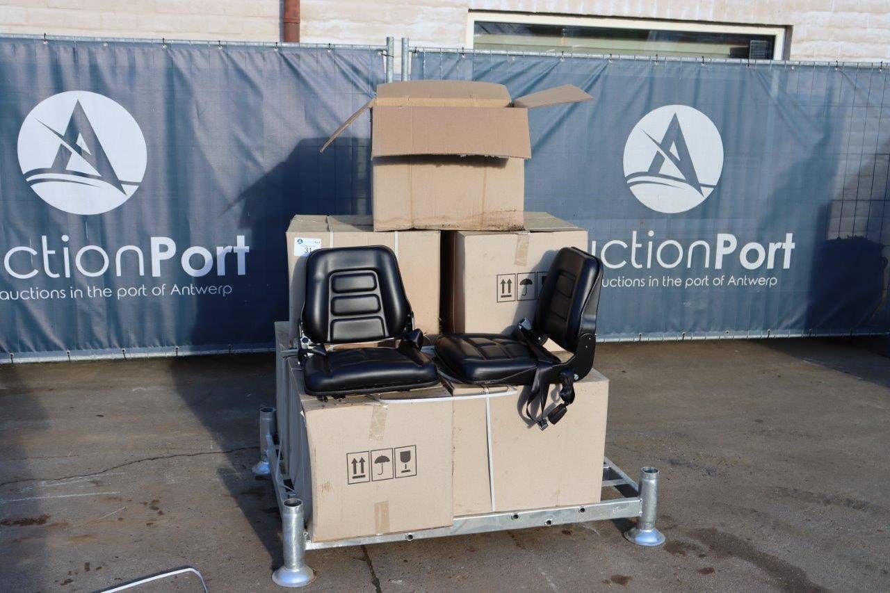 Party Chairs for Machines New