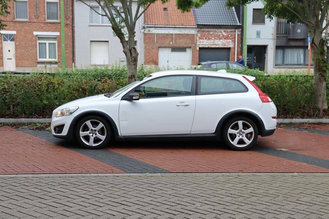 Carro de passageiros Volvo C30 Diesel 114hp 2011 (Margem)