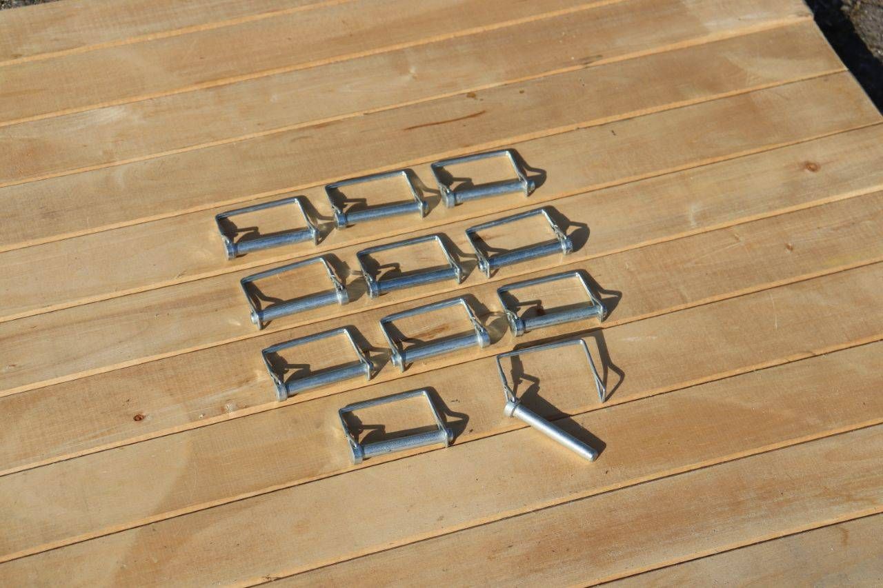 Batch of retaining clips 11 pieces
