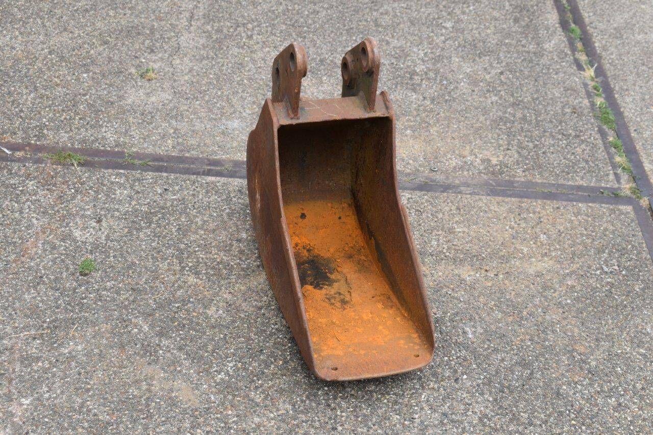 Digger bucket