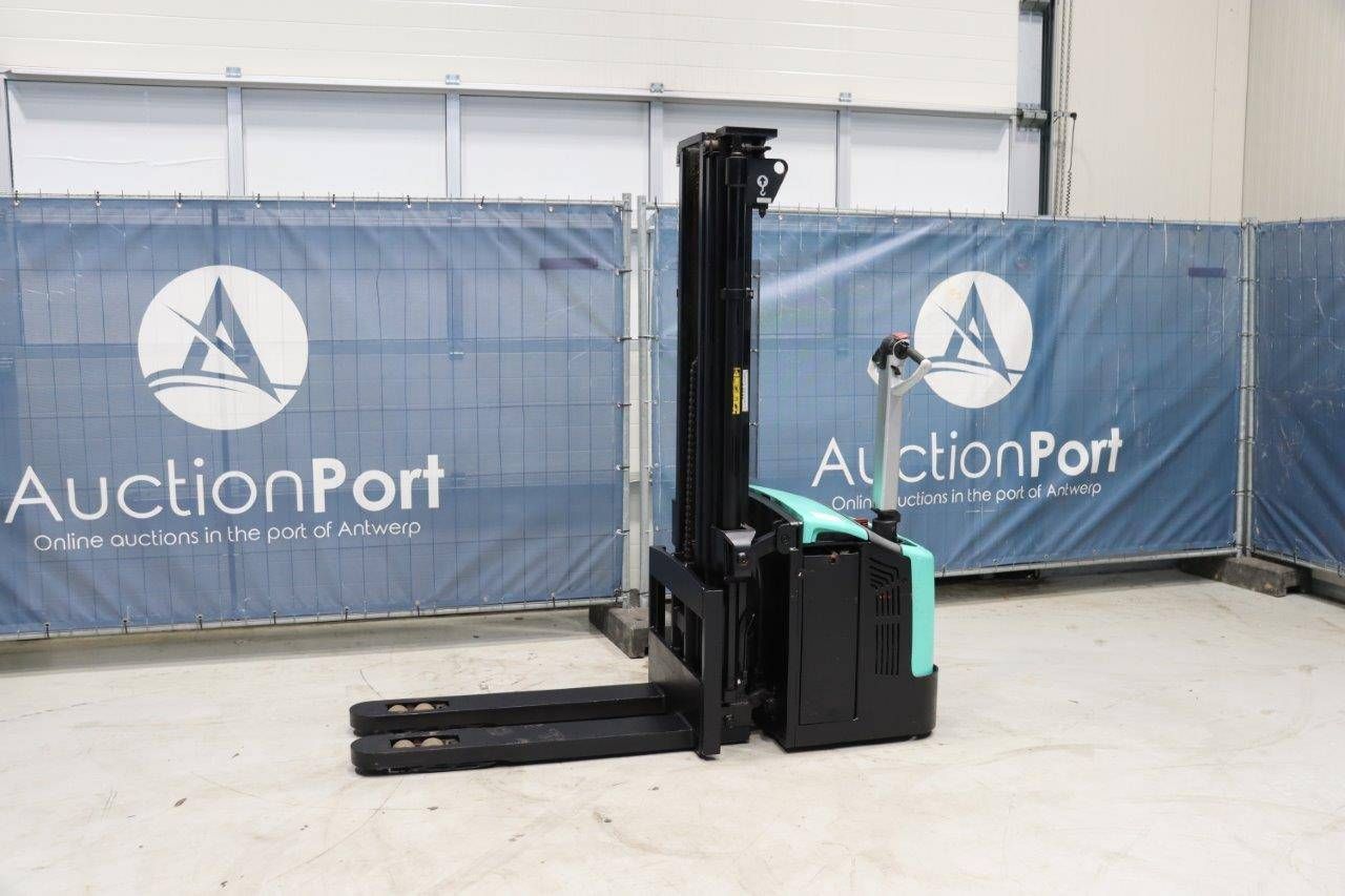 Stacker Mitsubishi SBP16NI Electric 1600kg 4.3m 2011