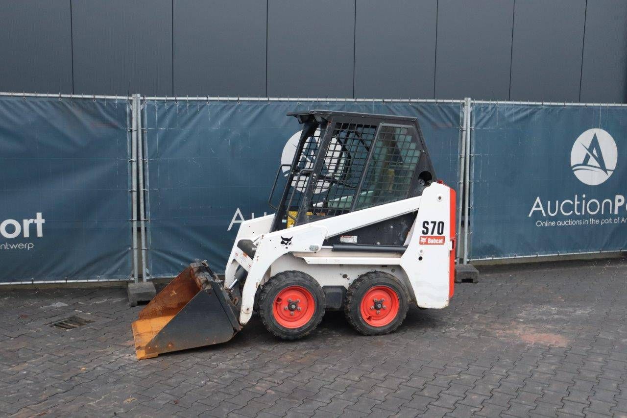 Skid steer loader Bobcat S70 Diesel