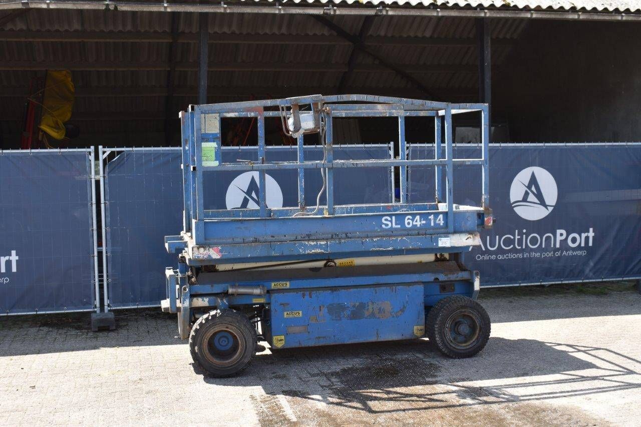 Elevador de tijera Liftlux SL64-14 6.4m 1997
