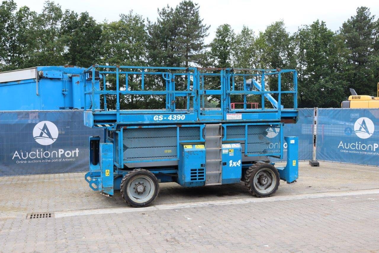 Scissor lift Genie GS4390 Diesel 1286kg 15.11m 2008