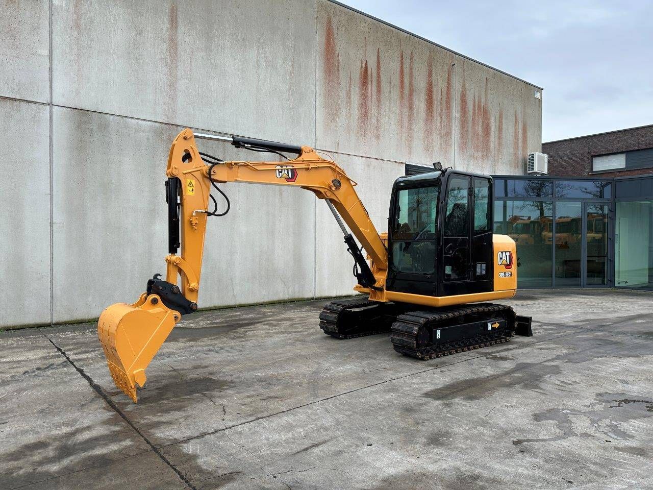 Crawler excavator Caterpillar 305.5E2 Diesel 2017