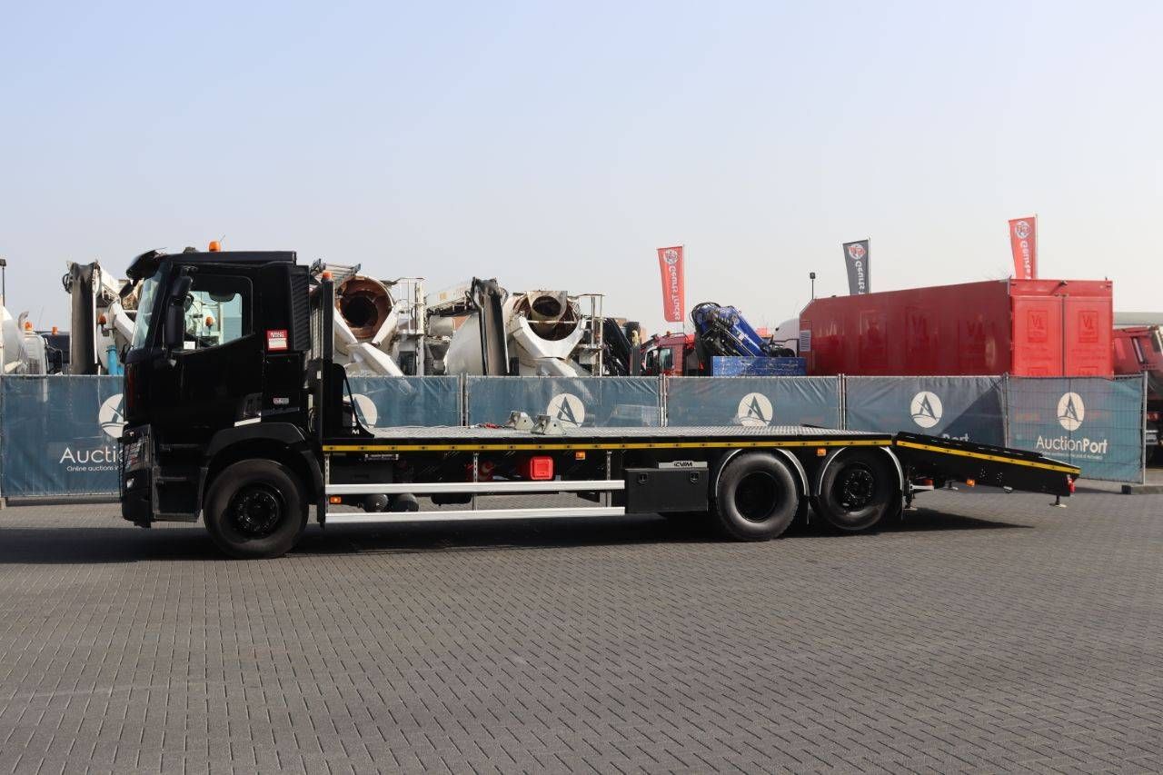 Flatbed (truck) Renault Trucks H0004 Diesel 450hp 2020