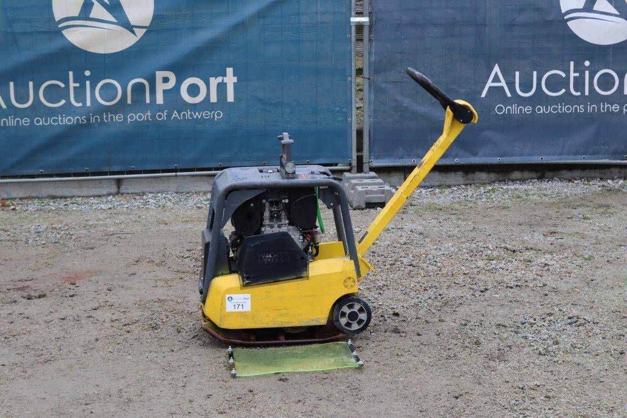 Vibratory plate Wacker Neuson Vibroplate DPU3050He Diesel 2017