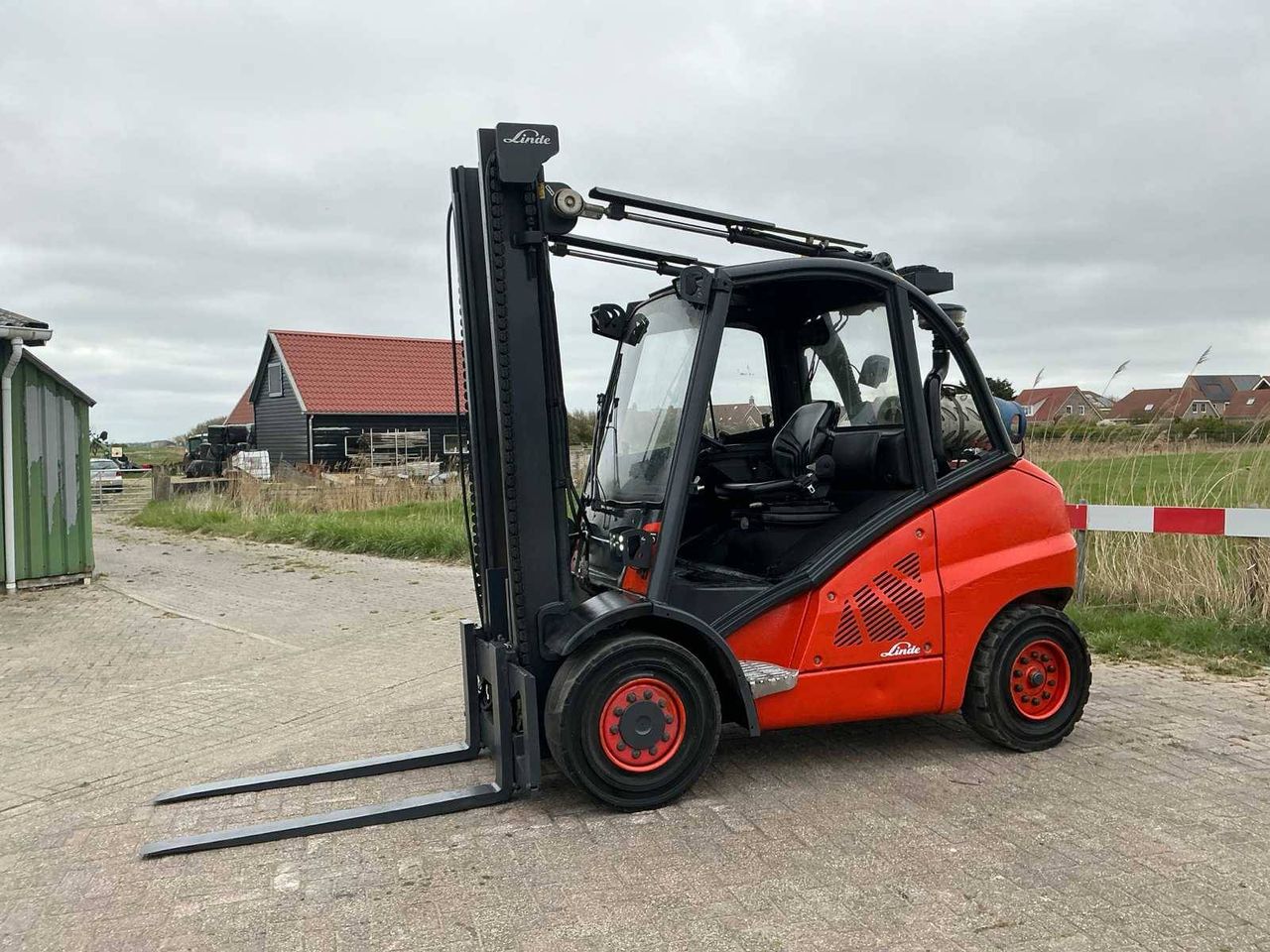 Forklift Linde H45T LPG 4000kg 5.0m 2006