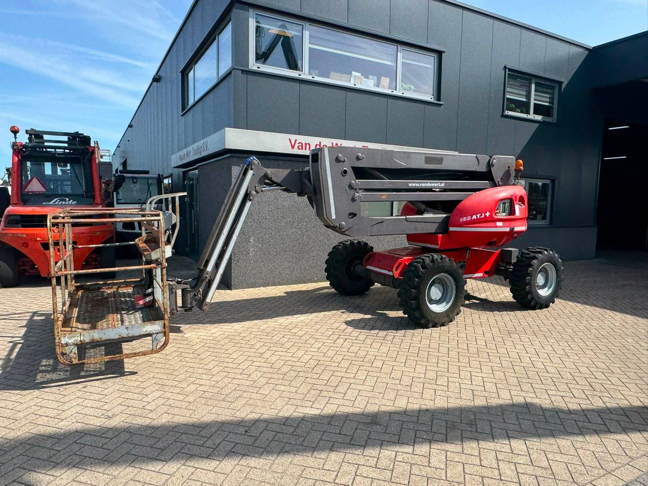 Manitou 160 ATJ 4x4x4 Diesel Articulated Boom Lift 2012