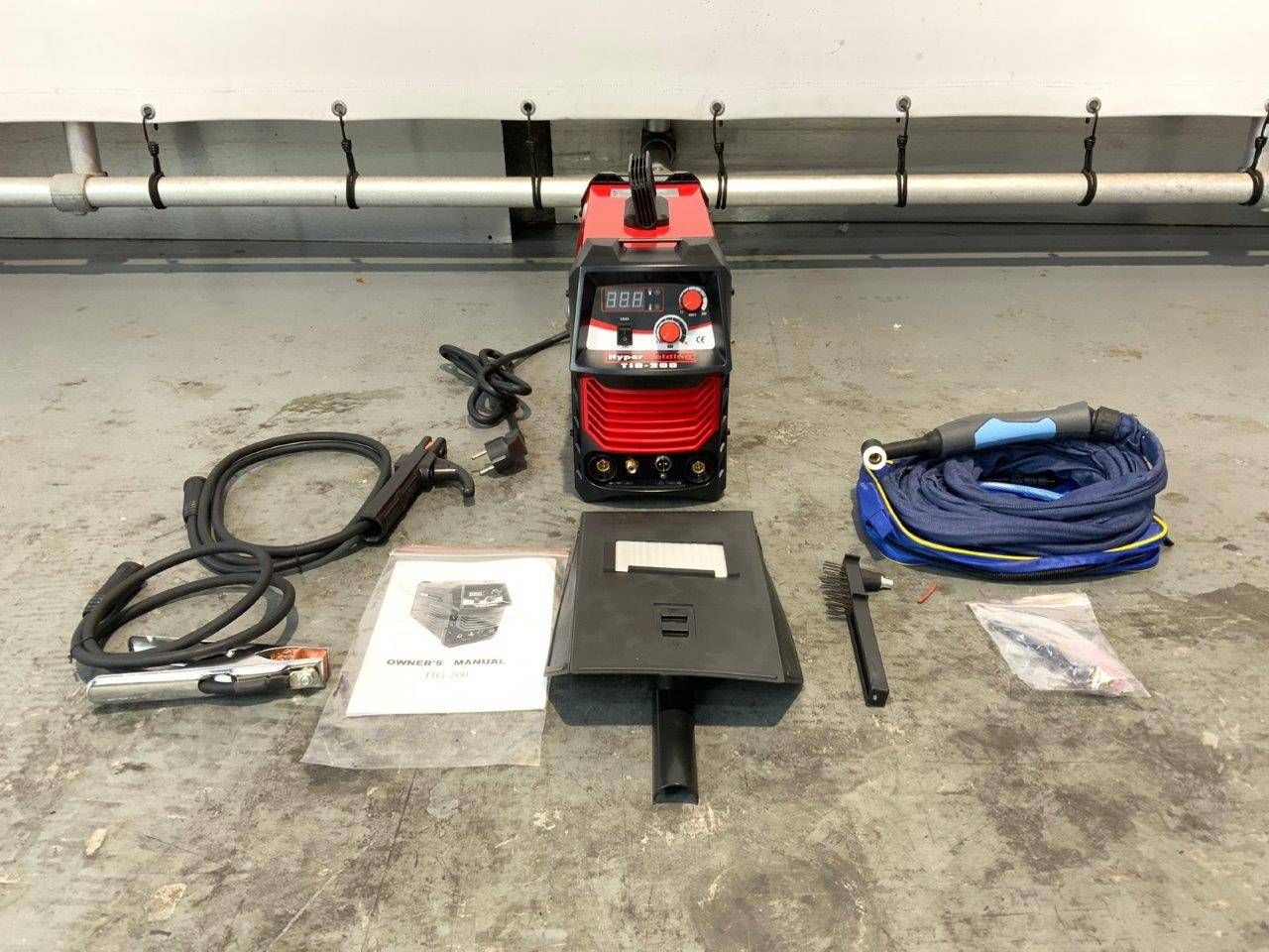Welding machine TIG 200 New