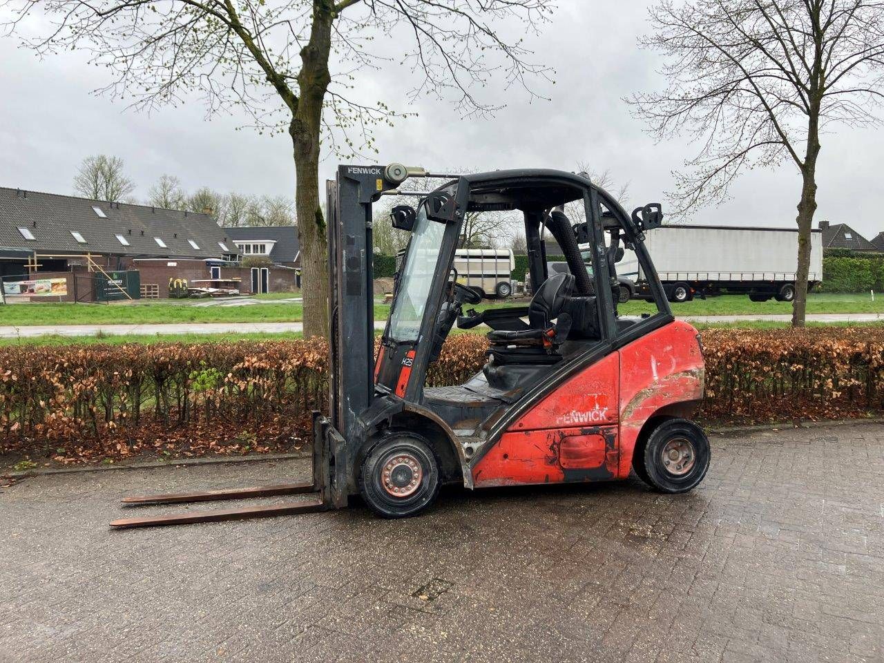 Forklift Linde H25D Diesel 2500kg 4.4m 2007