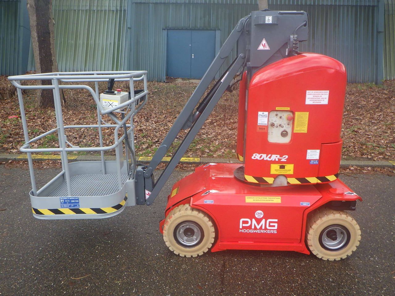 Mast lift Manitou 80VJR Electric 8m 2008