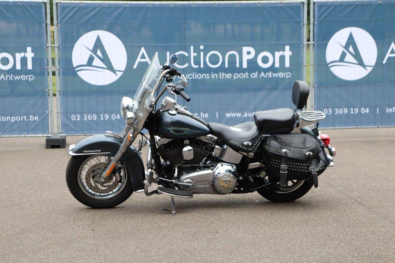Motorcycle Harley-Davidson Heritage Softail Classic Petrol 2017