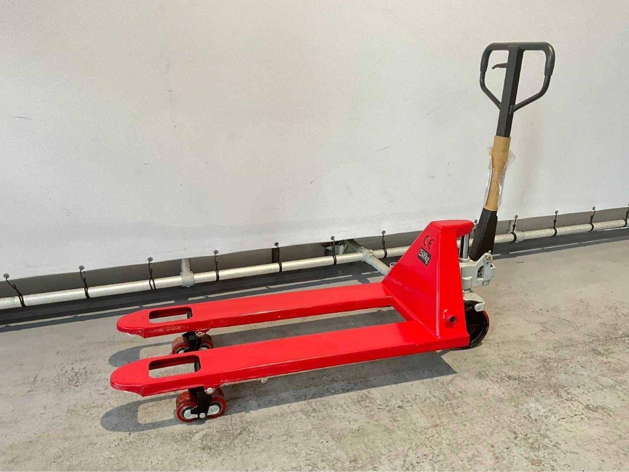 Pallet truck HPT-A 2500kg New