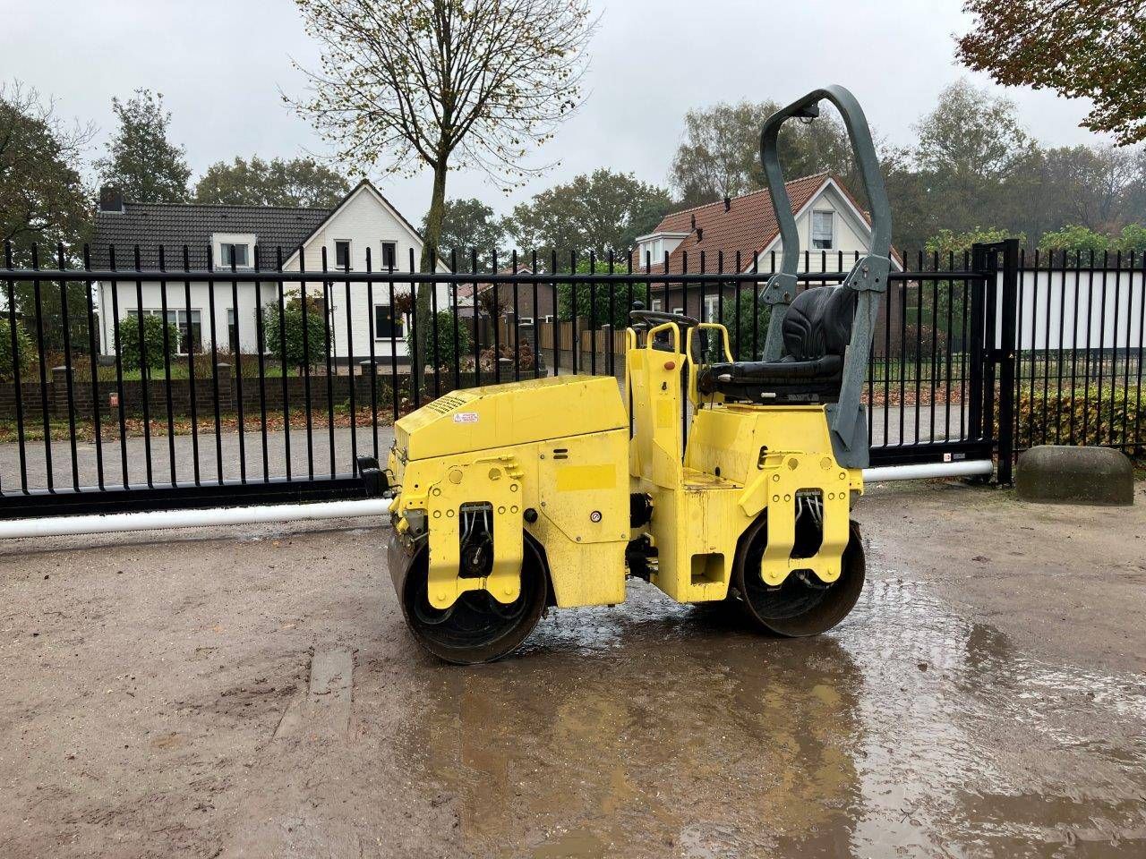 Wacker RD15 Diesel Vibrating Roller