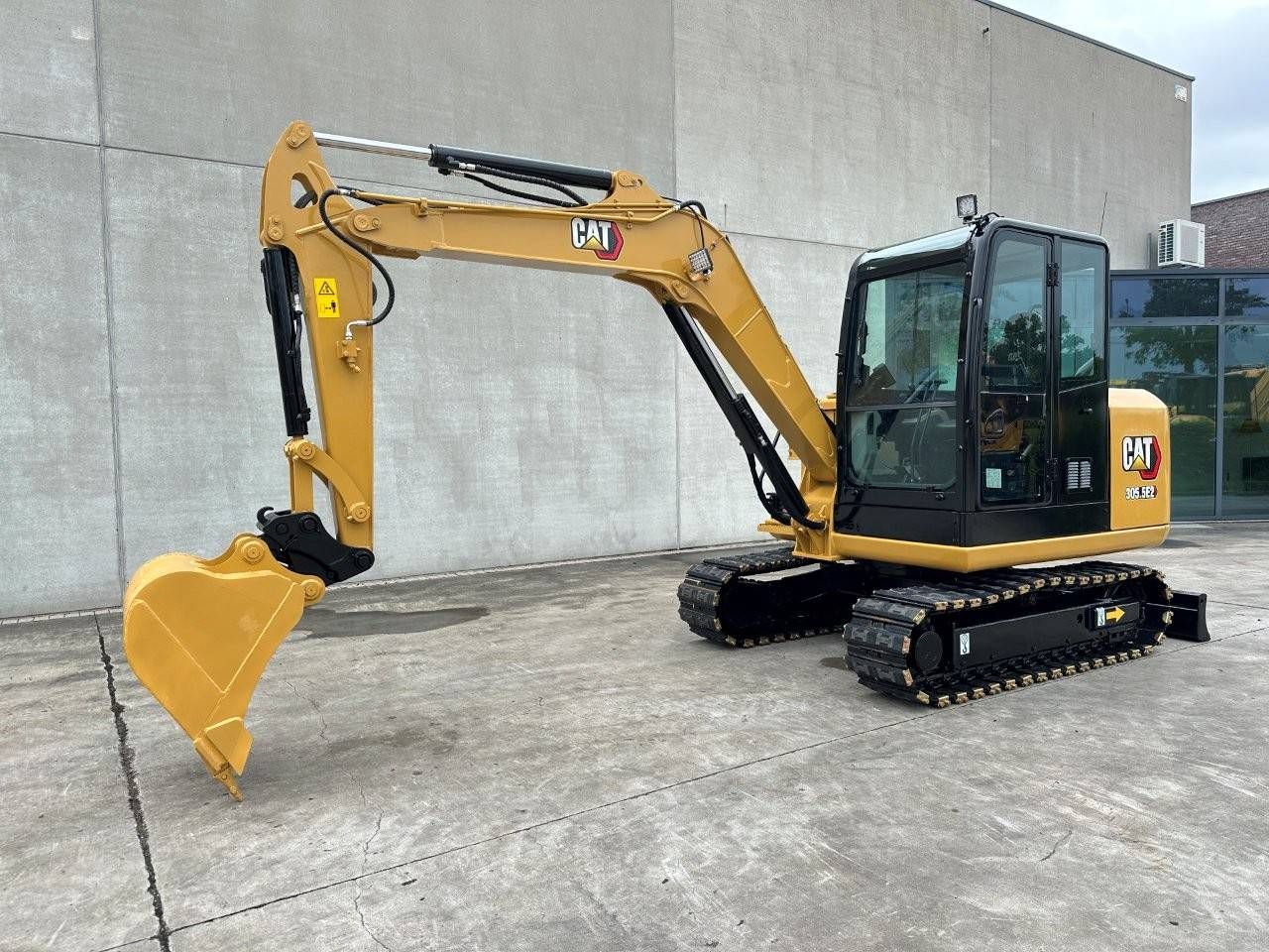 Midi excavator Caterpillar 305.5E2 Diesel 2018