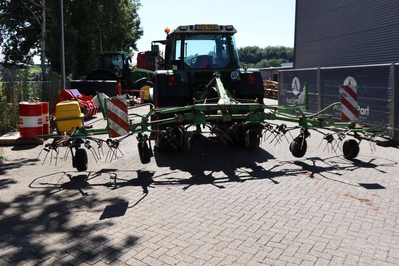 faneuse à foin Deutz Fahr KH 2 64 DN HS