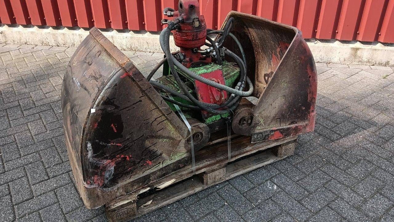 Kinshofer grab bucket with Rotator