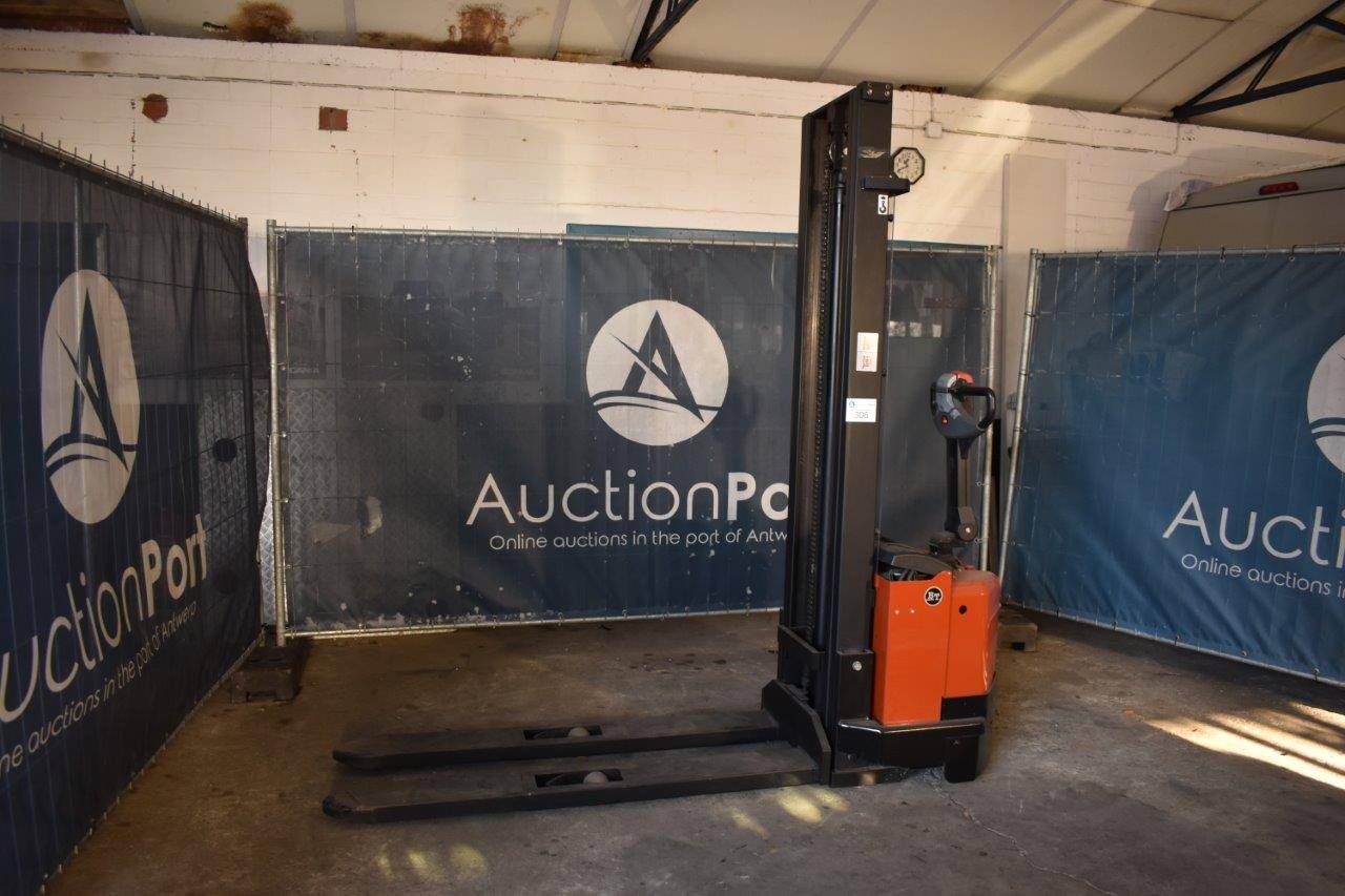 Gerbeur BT SWE120 Electrique 1200kg