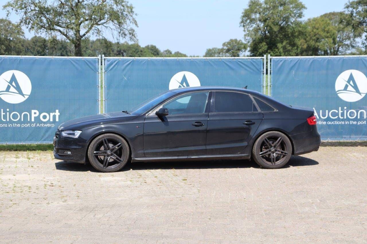 Audi A4 Limousine S Diesel 150hp (Margin)