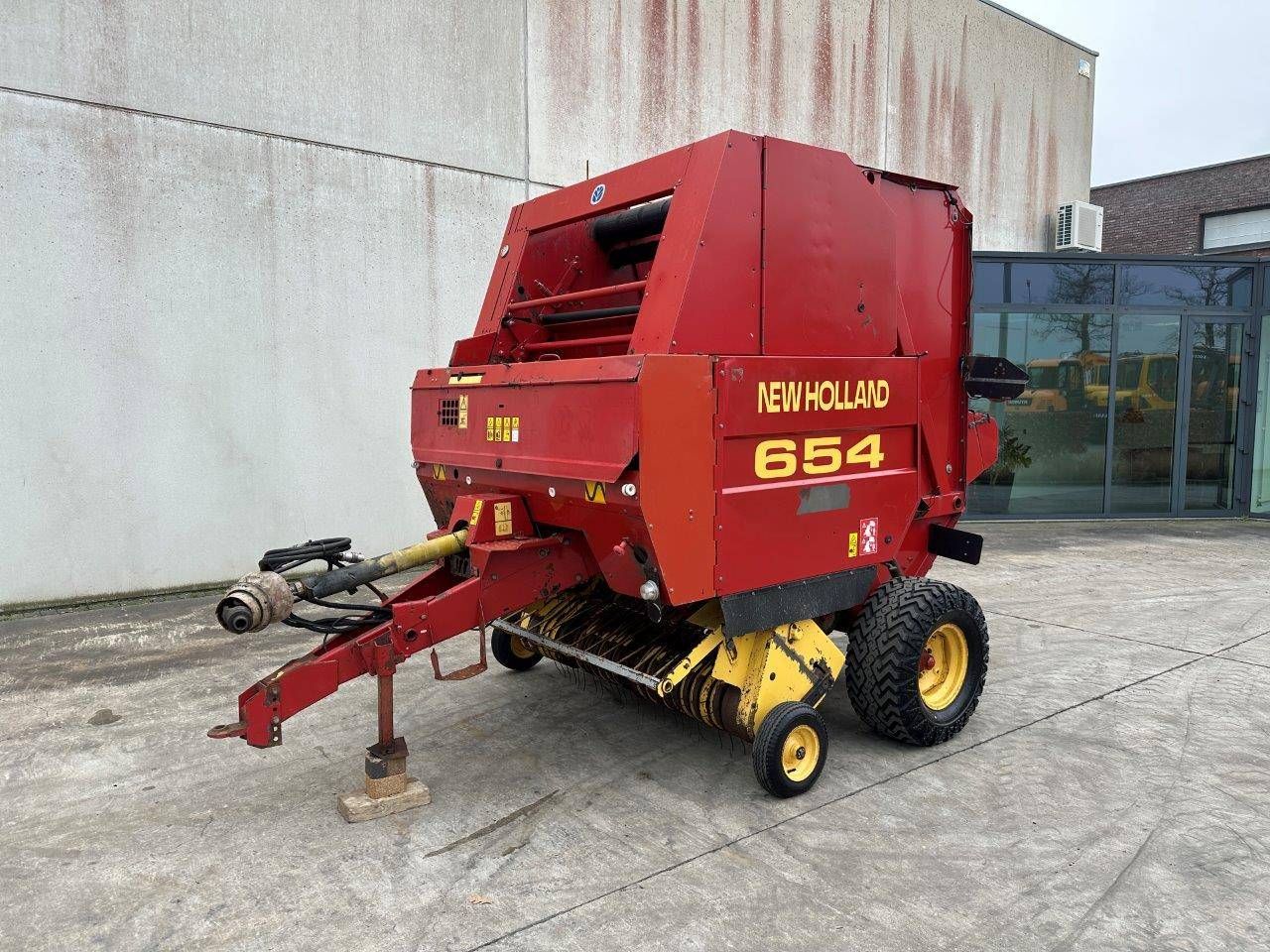 Baler New Holland 654 1998