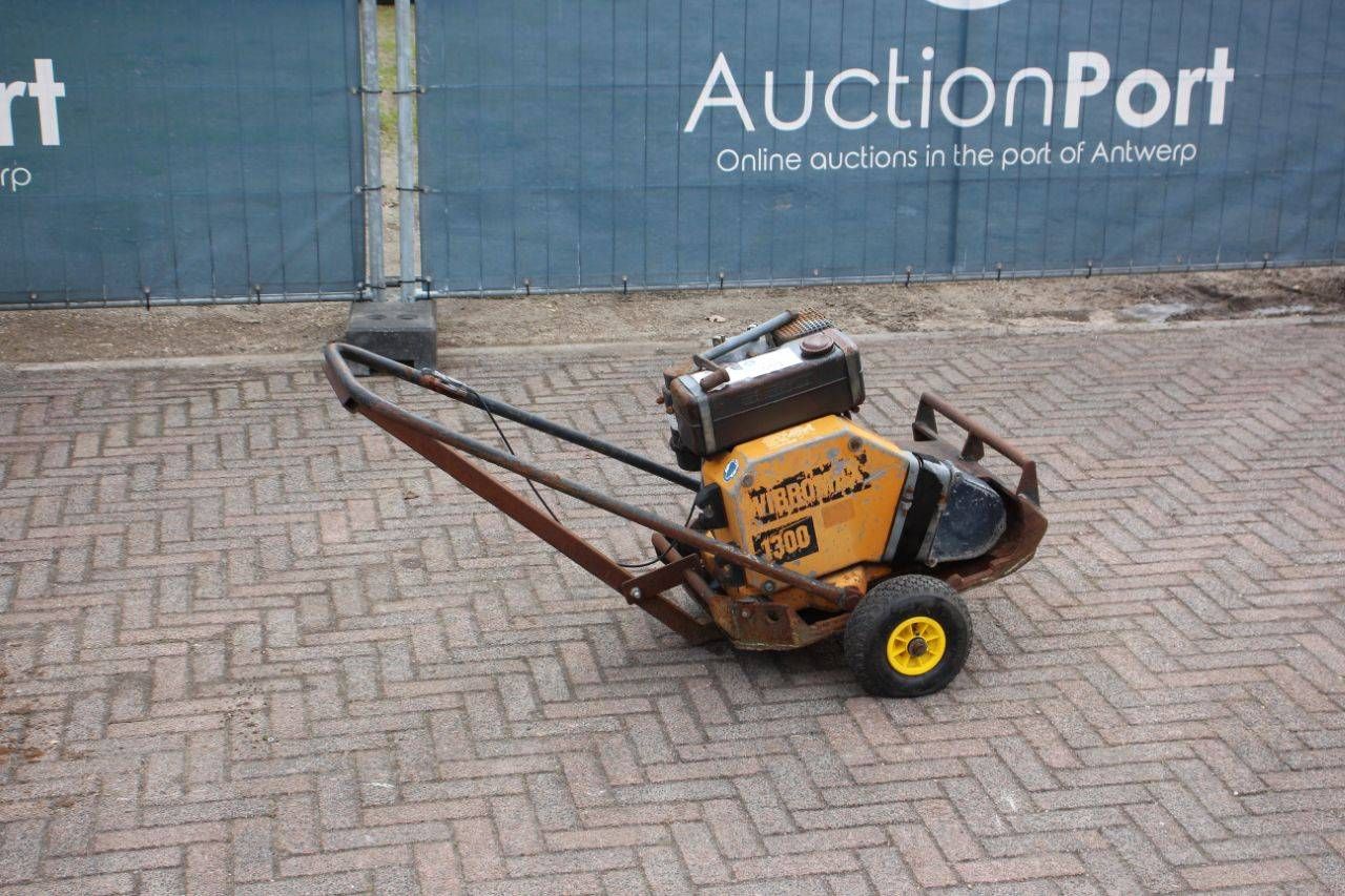 Vibromax 1300 Diesel Vibratory Plate