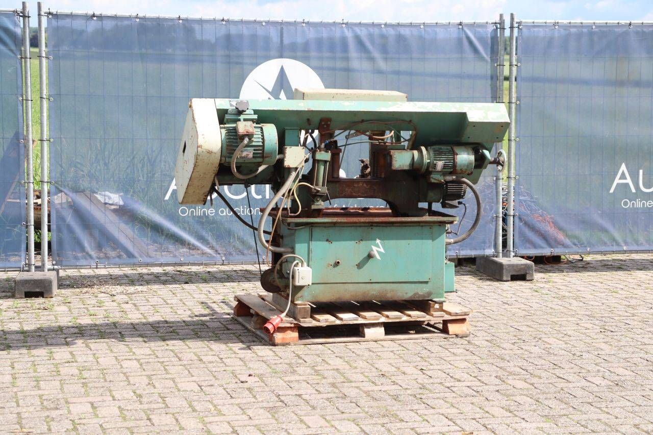 Metal Saw Lian Feng Machine Company LF-BS12AA Electric 1982
