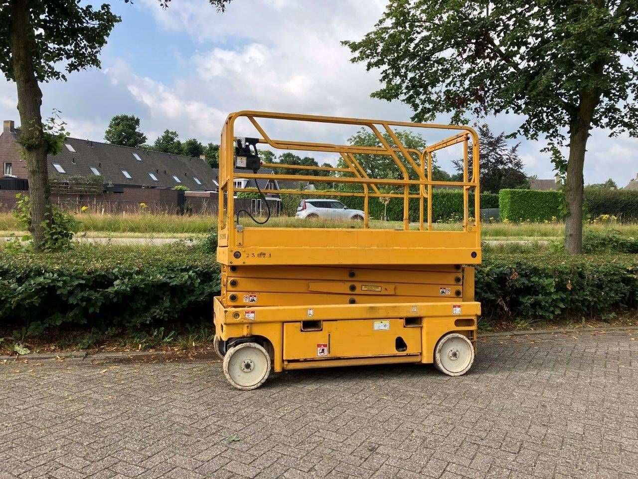 Scissor lift Haulotte Compact 10 Diesel 10m