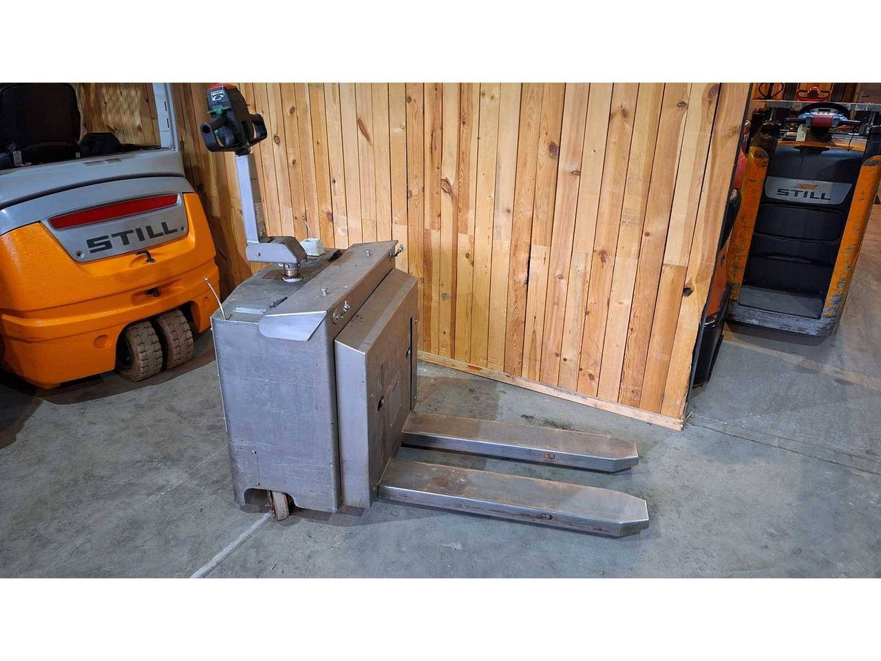 Pallet truck Record TEX16 Electric 1600kg 2014