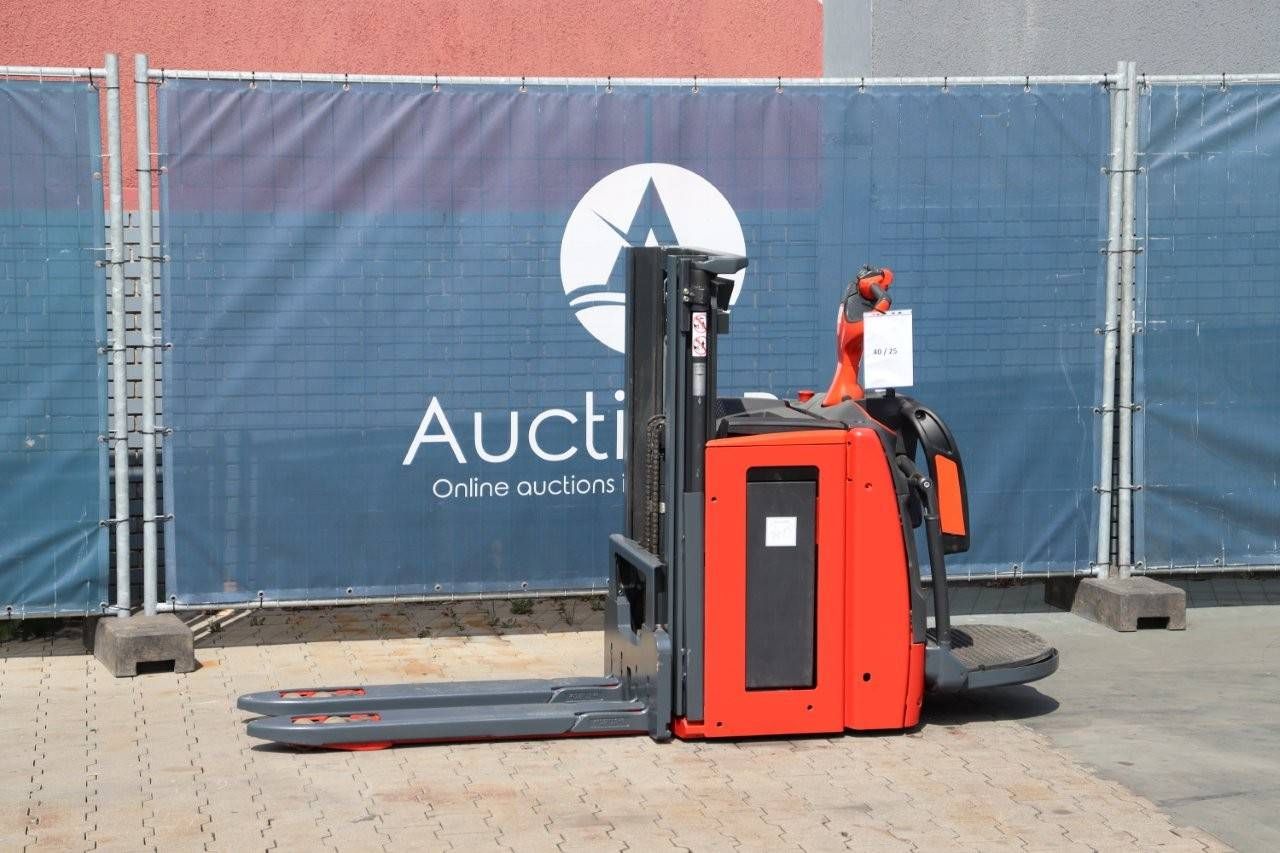 Stacker Linde D14AP Electric 1400kg 2.01m 2023