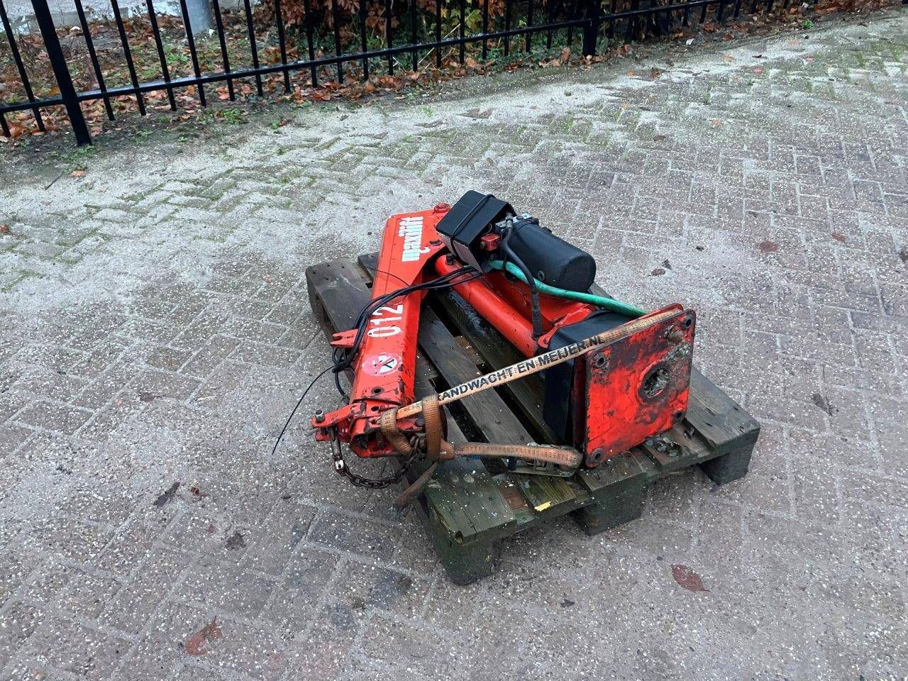 Loading crane Maxlift 012D