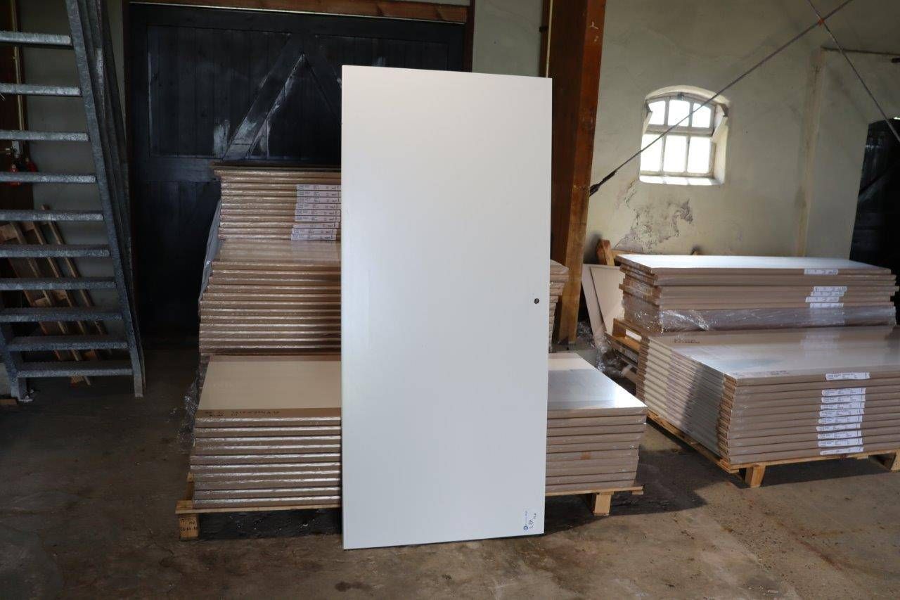 Doors Right 10 pieces New (Margin)
