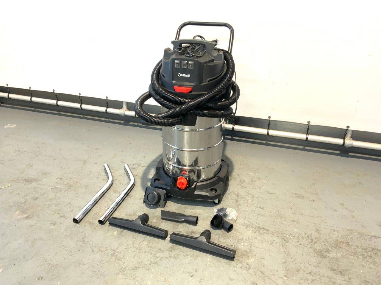 Industrial Vacuum Cleaner 100L New