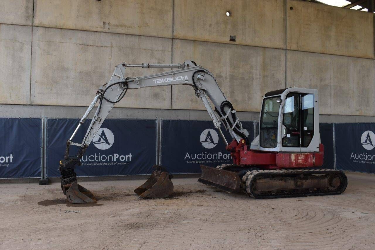 Crawler excavator Takeuchi TB80FR