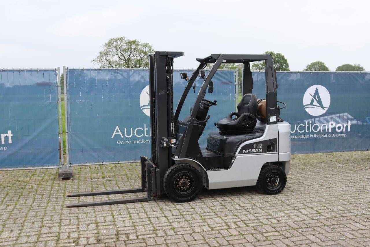 Forklift Nissan 15 LPG 1500kg