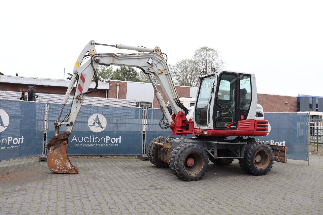 Escavatore gommato Takeuchi TB295W Diesel 77kW 2015