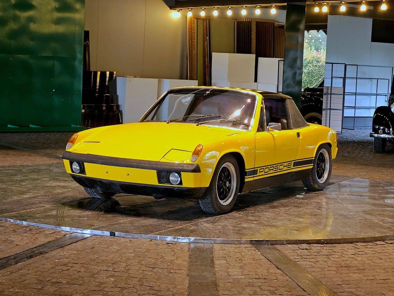 Porsche 914 Petrol 1970 (Margin)