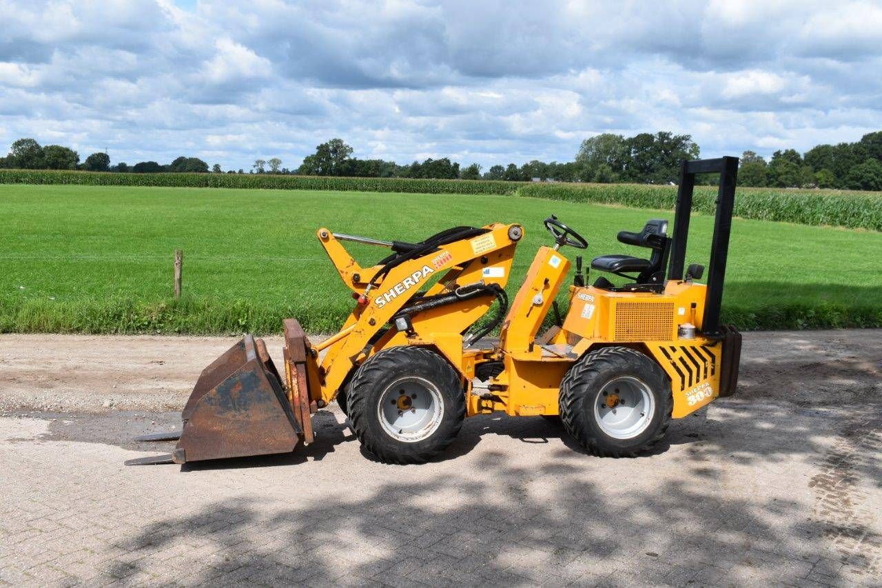 Cargador articulado Sherpa 300