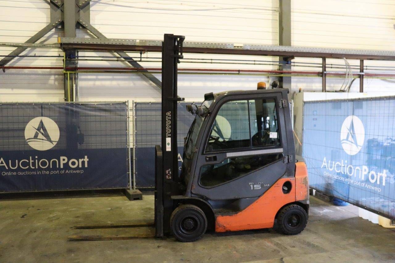 Forklift Toyota 02-8FDF15 Diesel 1500kg 4.5m 2009